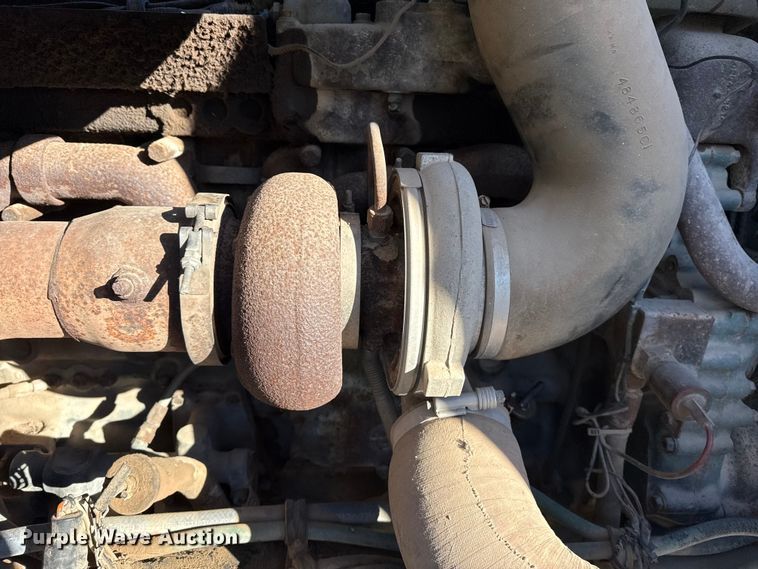 image for item EP2903 1990 White GMC reel truck