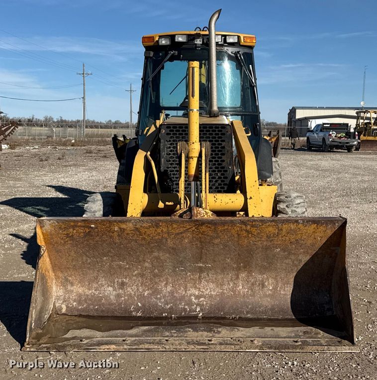 image for item EP2905 1998 John Deere 310SE backhoe