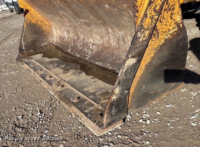 image for item EP2905 1998 John Deere 310SE backhoe