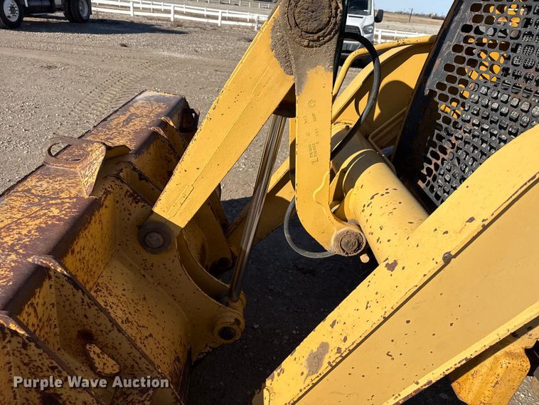 image for item EP2905 1998 John Deere 310SE backhoe
