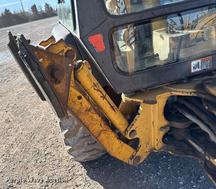 image for item EP2905 1998 John Deere 310SE backhoe