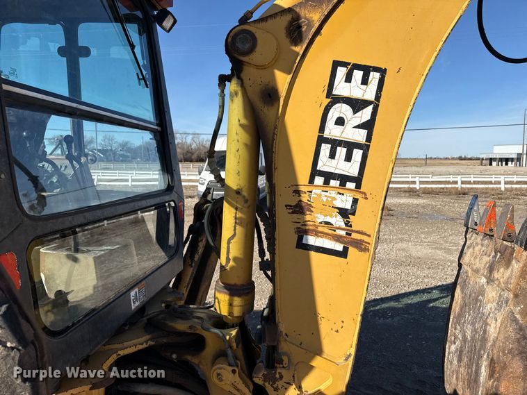 image for item EP2905 1998 John Deere 310SE backhoe