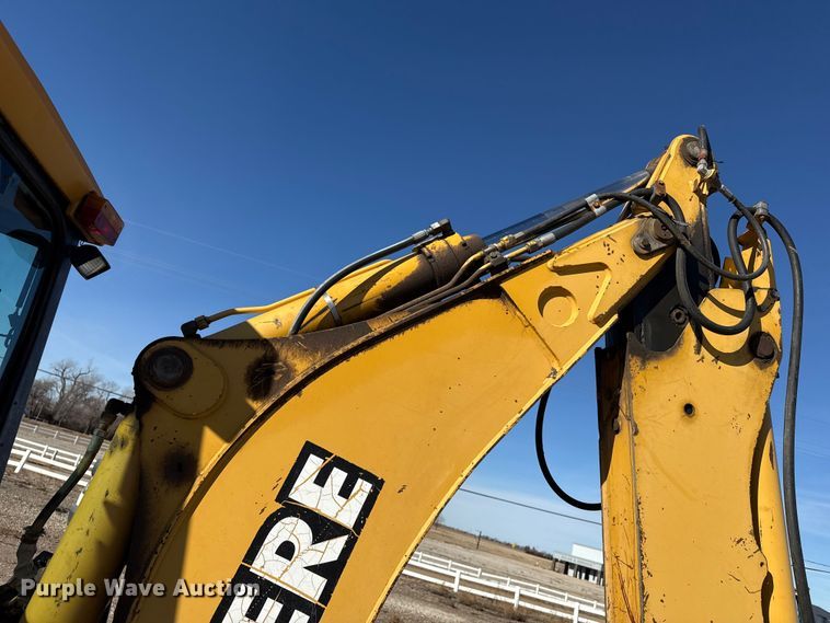 image for item EP2905 1998 John Deere 310SE backhoe