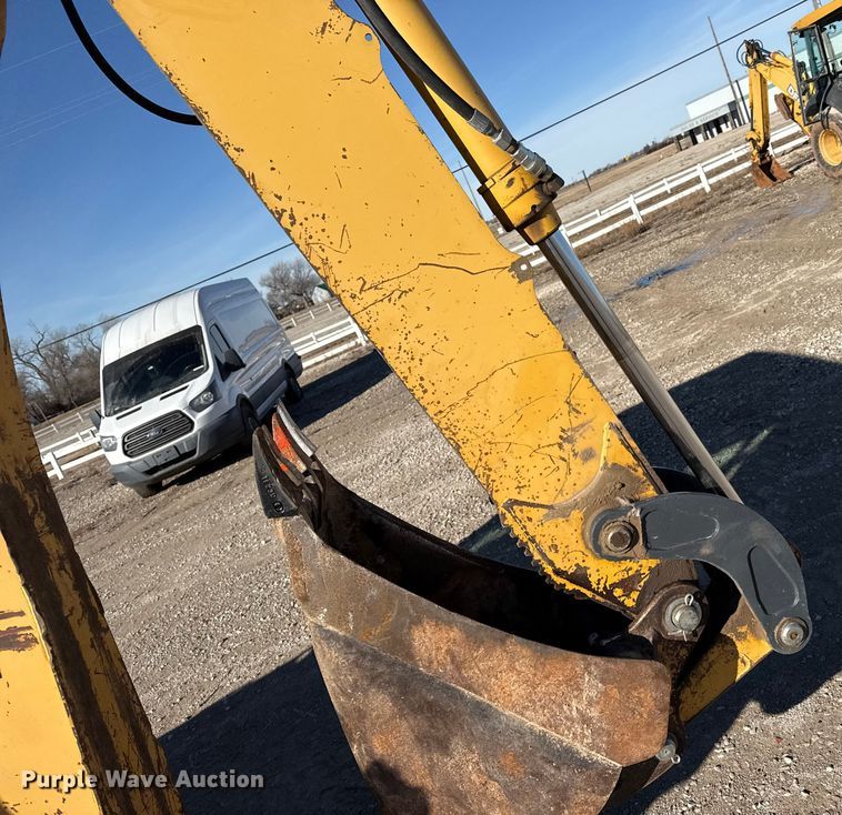 image for item EP2905 1998 John Deere 310SE backhoe