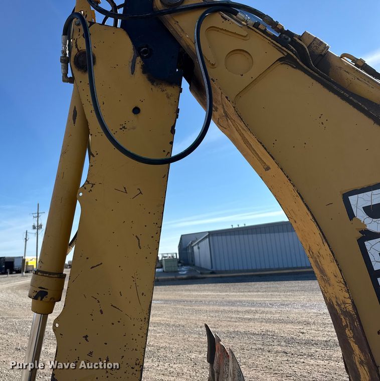 image for item EP2905 1998 John Deere 310SE backhoe