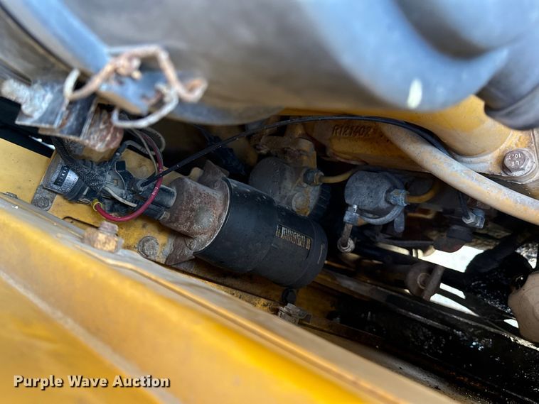 image for item EP2905 1998 John Deere 310SE backhoe