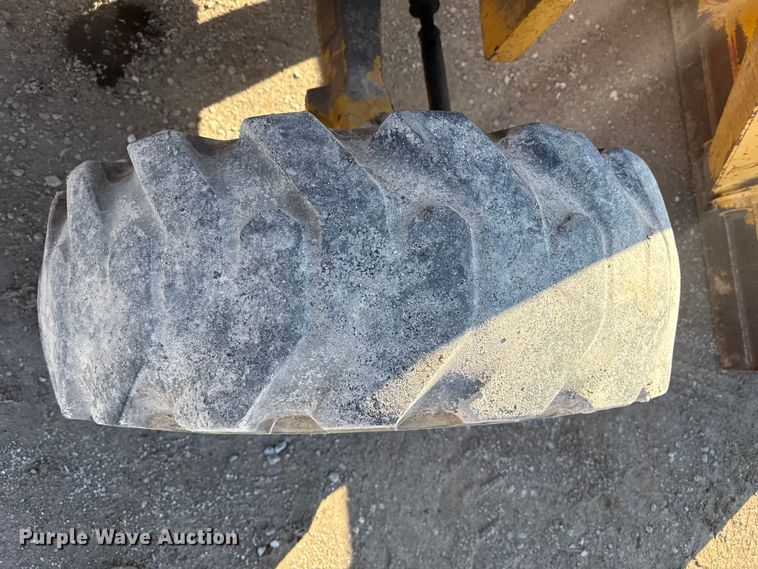 image for item EP2905 1998 John Deere 310SE backhoe