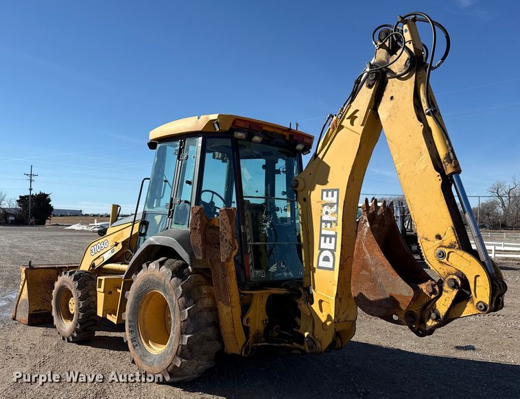 image for item EP2906 2004 John Deere 310SG backhoe