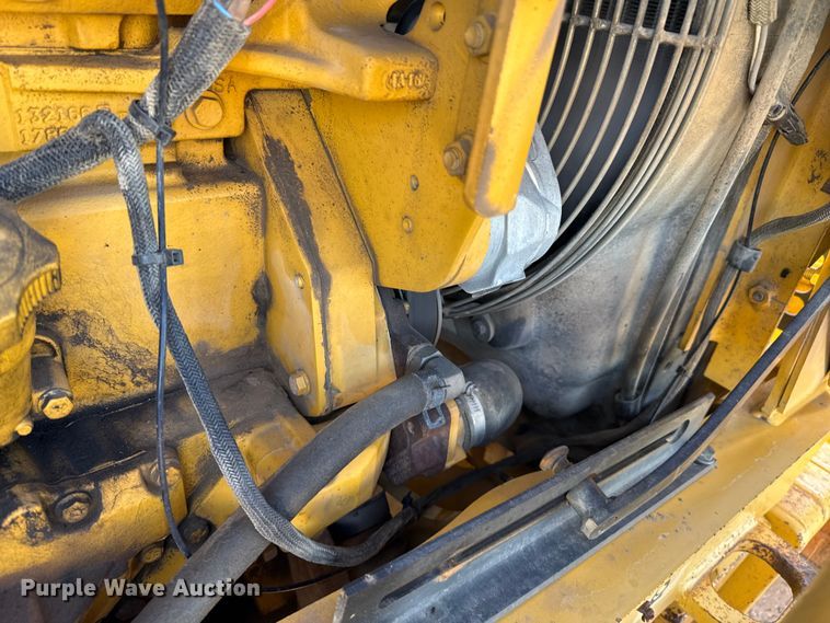 image for item EP2906 2004 John Deere 310SG backhoe