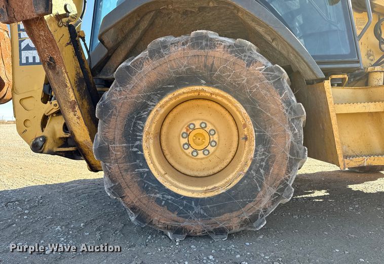 image for item EP2906 2004 John Deere 310SG backhoe