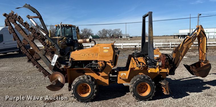 image for item EP2907 2001 Case 360 trencher