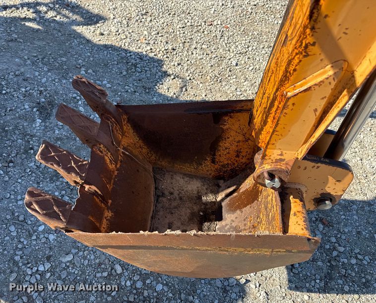 image for item EP2907 2001 Case 360 trencher