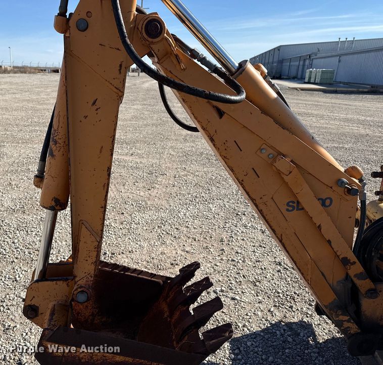 image for item EP2907 2001 Case 360 trencher