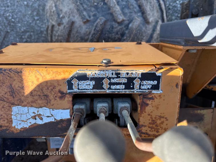 image for item EP2907 2001 Case 360 trencher