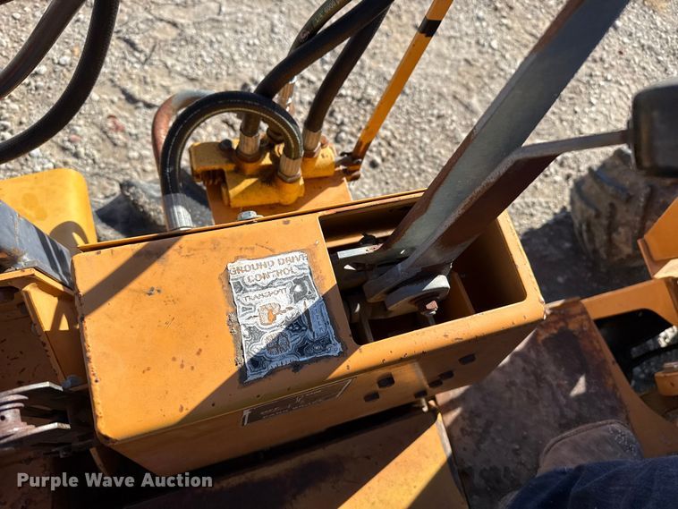 image for item EP2907 2001 Case 360 trencher