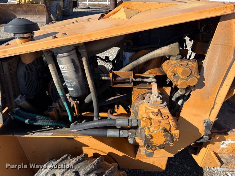 image for item EP2907 2001 Case 360 trencher