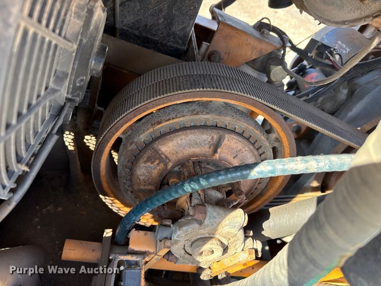 image for item EP2907 2001 Case 360 trencher