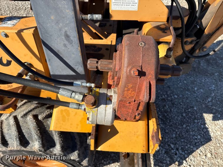 image for item EP2907 2001 Case 360 trencher