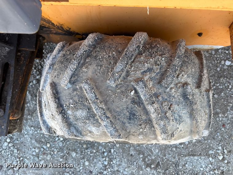 image for item EP2907 2001 Case 360 trencher