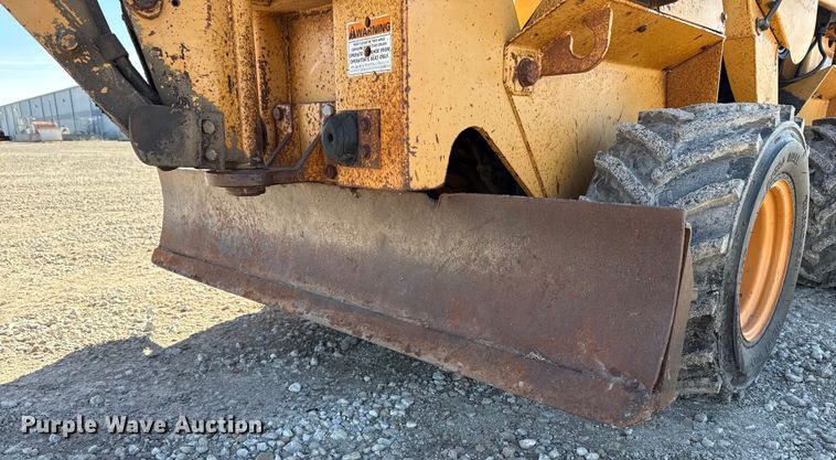 image for item EP2908 1995 Case 360 trencher