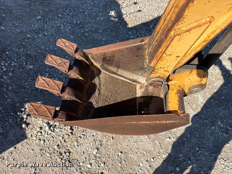 image for item EP2908 1995 Case 360 trencher