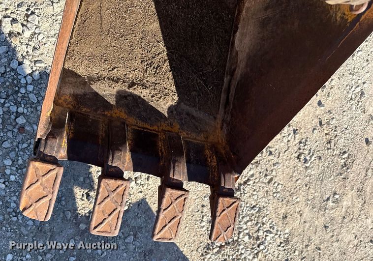 image for item EP2908 1995 Case 360 trencher