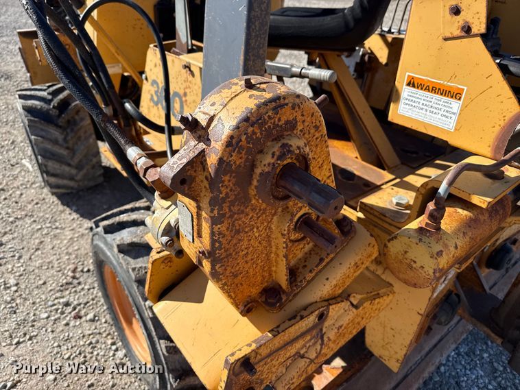 image for item EP2908 1995 Case 360 trencher
