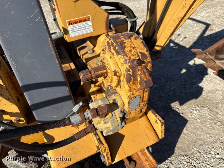 image for item EP2908 1995 Case 360 trencher