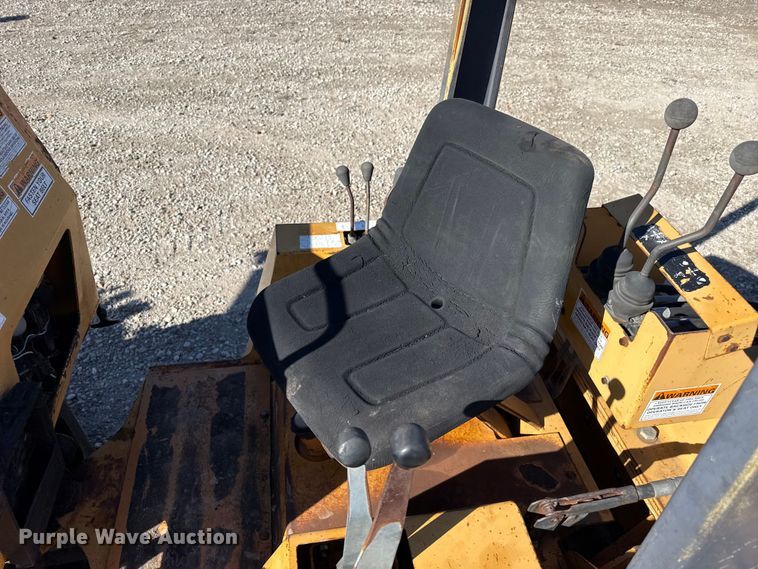 image for item EP2908 1995 Case 360 trencher