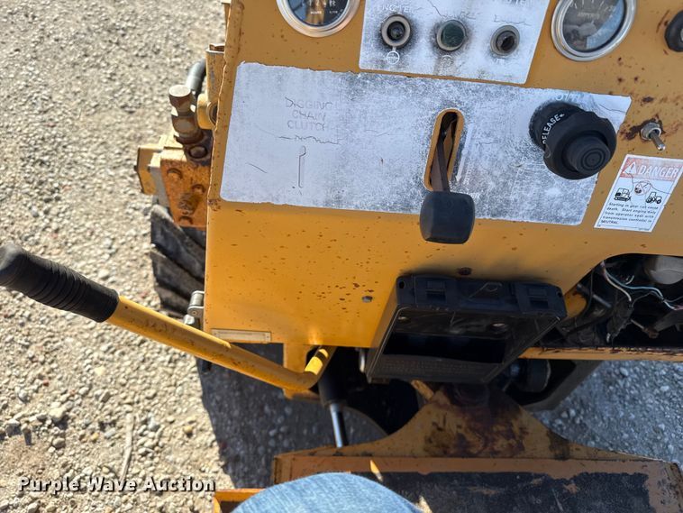 image for item EP2908 1995 Case 360 trencher