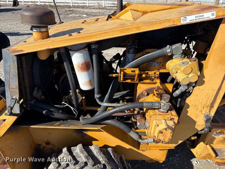 image for item EP2908 1995 Case 360 trencher