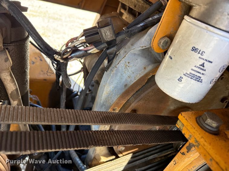 image for item EP2908 1995 Case 360 trencher