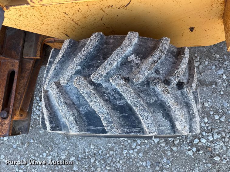 image for item EP2908 1995 Case 360 trencher