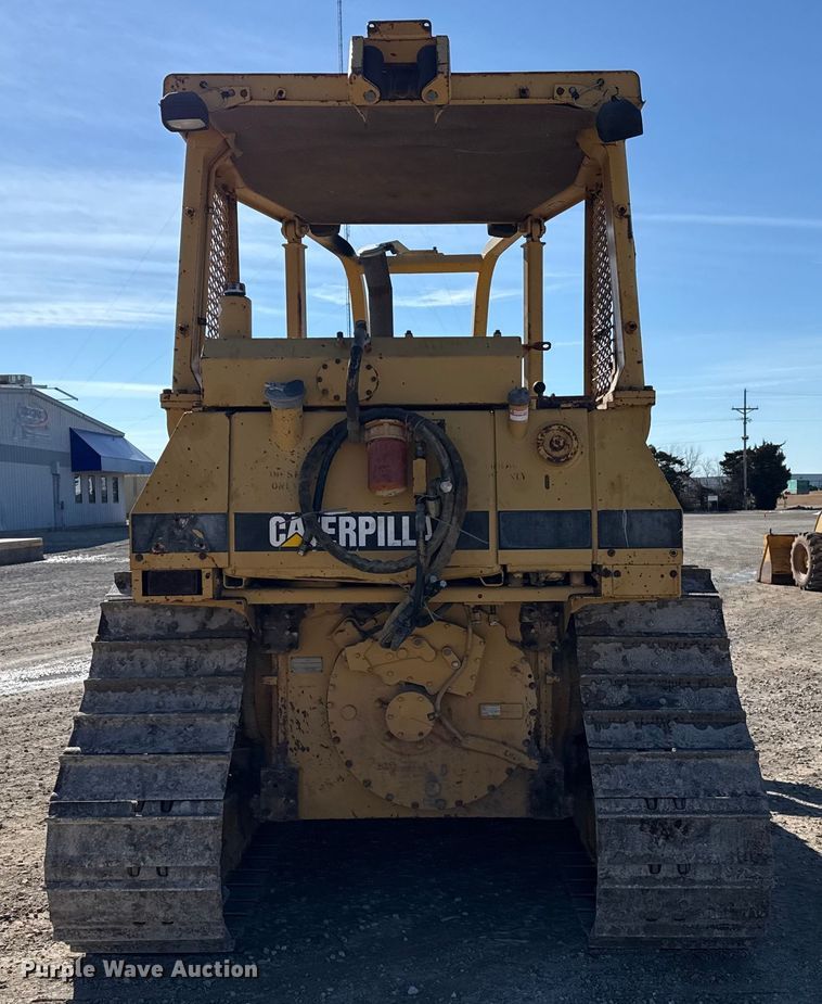 image for item EP2909 1991 Caterpillar D4H dozer