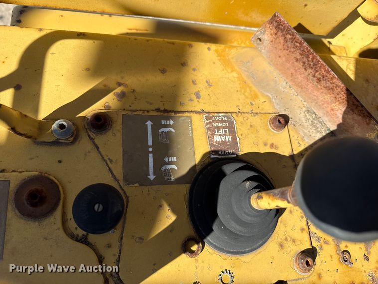 image for item EP2909 1991 Caterpillar D4H dozer