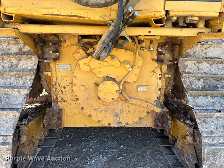 image for item EP2909 1991 Caterpillar D4H dozer