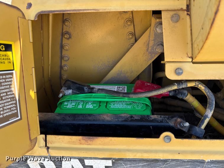 image for item EP2909 1991 Caterpillar D4H dozer