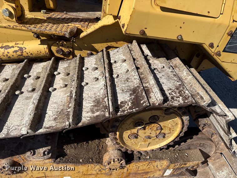 image for item EP2909 1991 Caterpillar D4H dozer