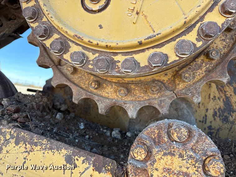 image for item EP2909 1991 Caterpillar D4H dozer