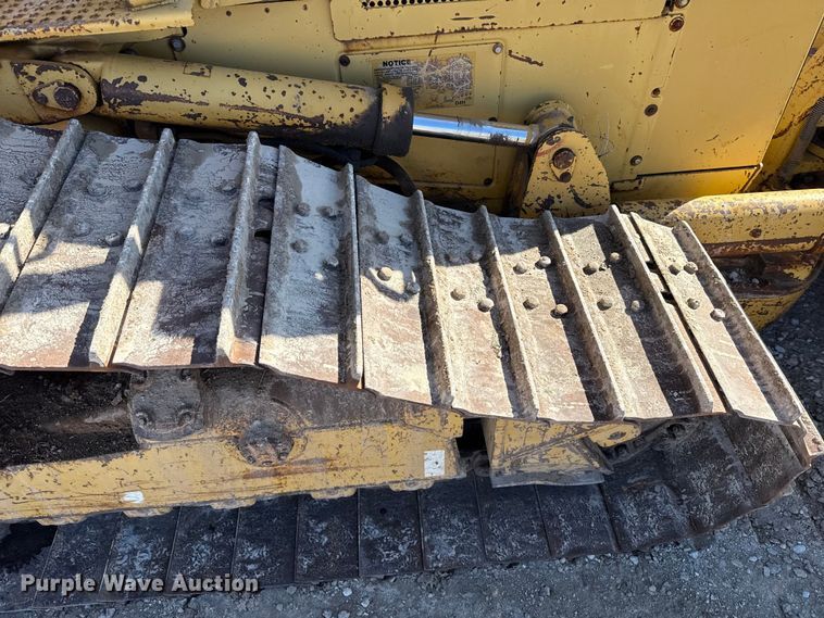 image for item EP2909 1991 Caterpillar D4H dozer