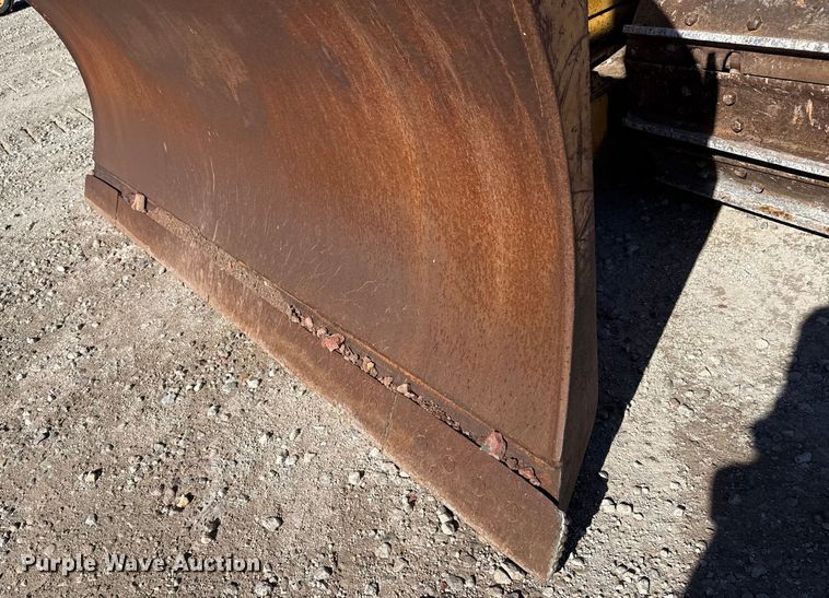 image for item EP2910 1992 Caterpillar D4H dozer