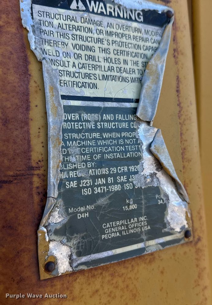 image for item EP2910 1992 Caterpillar D4H dozer