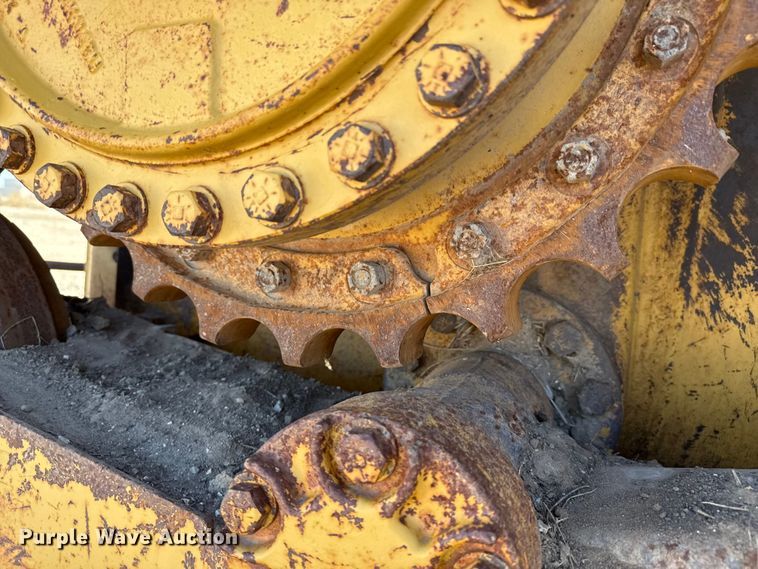 image for item EP2910 1992 Caterpillar D4H dozer