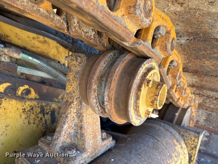 image for item EP2910 1992 Caterpillar D4H dozer