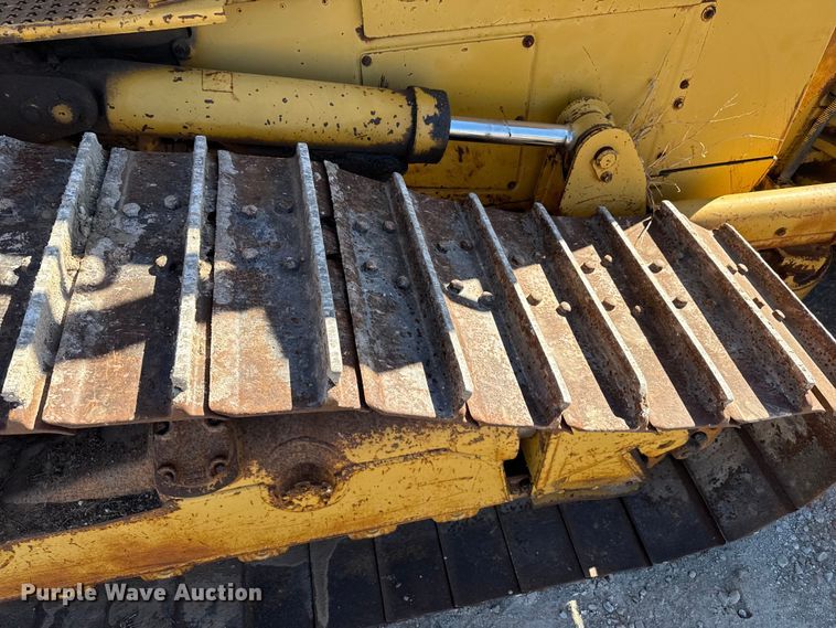 image for item EP2910 1992 Caterpillar D4H dozer