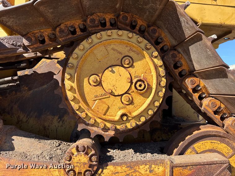 image for item EP2910 1992 Caterpillar D4H dozer