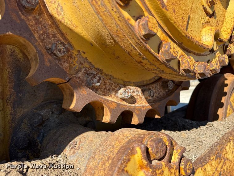 image for item EP2910 1992 Caterpillar D4H dozer