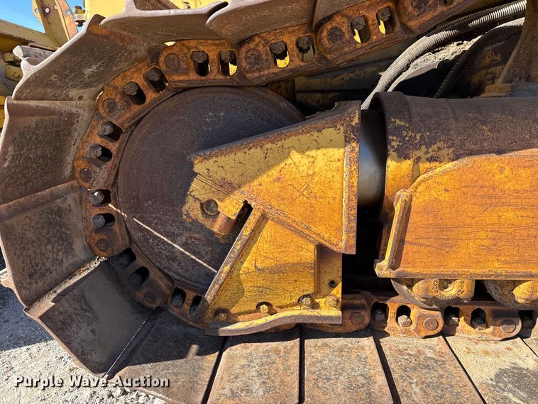 image for item EP2910 1992 Caterpillar D4H dozer