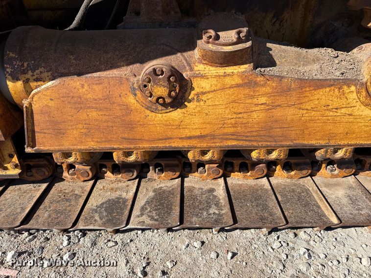 image for item EP2910 1992 Caterpillar D4H dozer