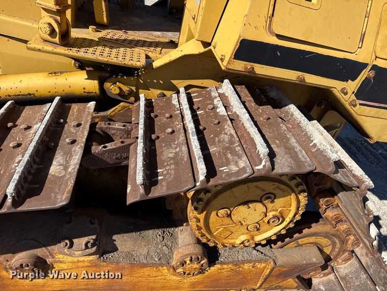 image for item EP2910 1992 Caterpillar D4H dozer